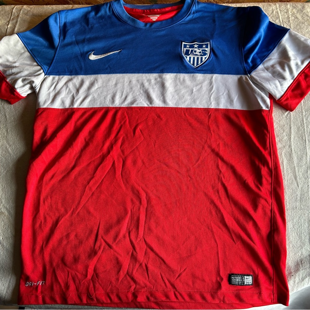 Medium Nike Dri Fit 2014 USA National Team World Cup Soccer Jersey 578026-657 M